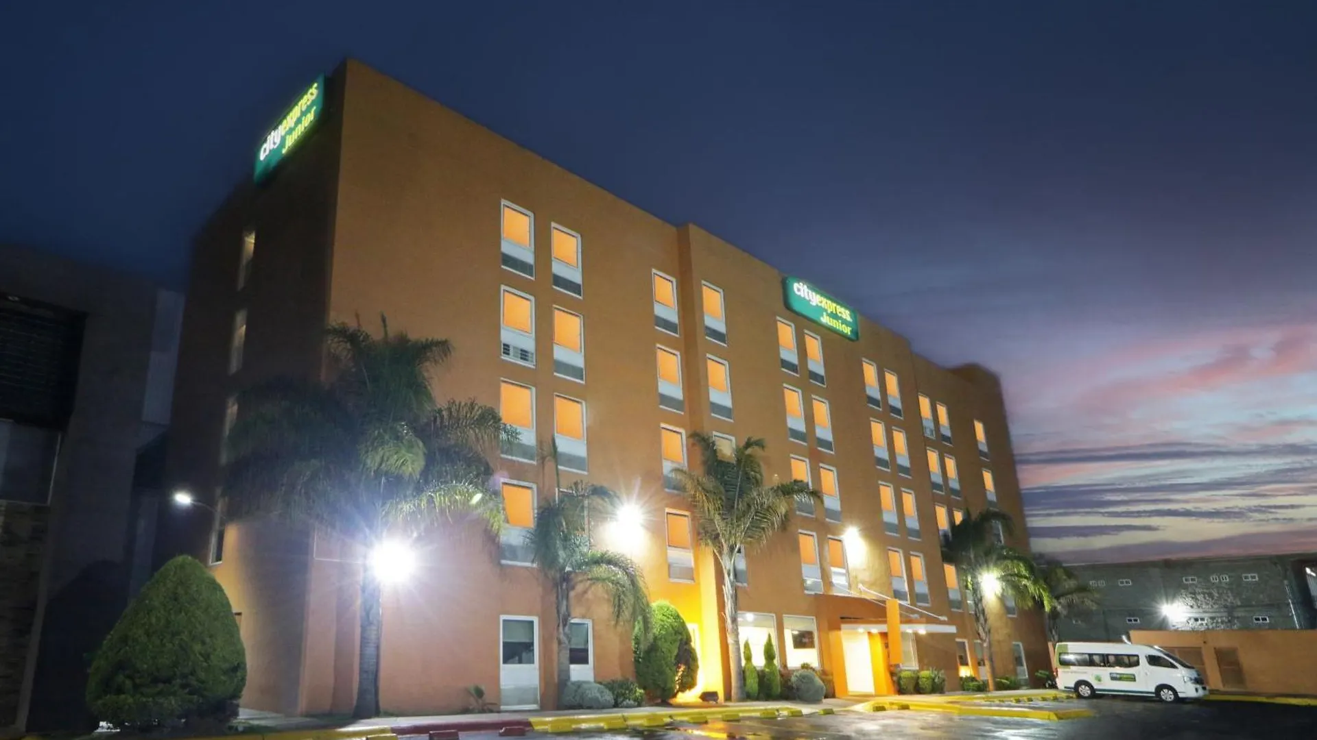 *** Hotel City Express Junior By Marriott Cancún México