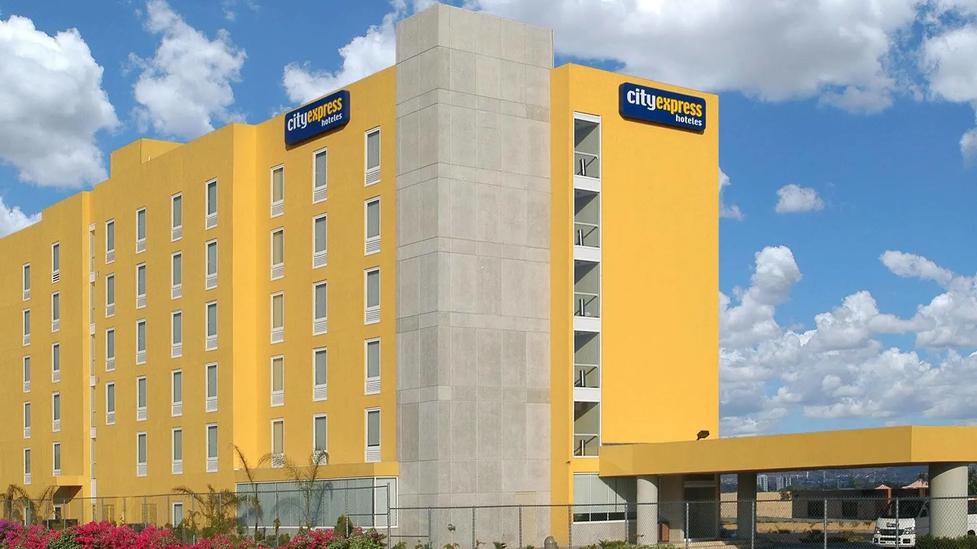 City Express Junior By Marriott Cancún México