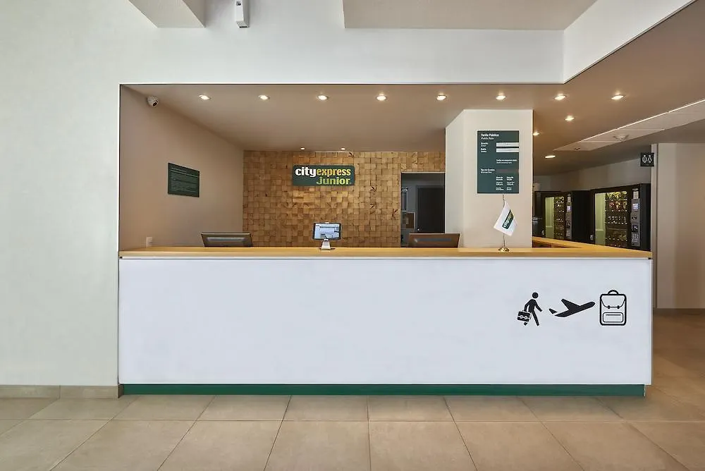 City Express Junior By Marriott Cancún