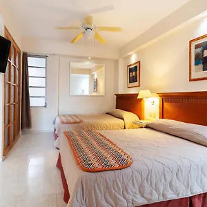 Y Nader Cancun